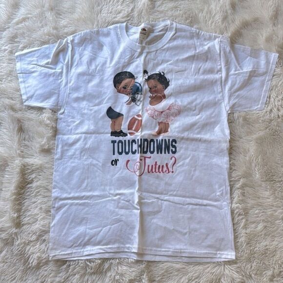 Touchdowns or Tutus Fruit Of The Loom Cotton Tee Tshirt Graphic Size Large - Picture 3 of 4